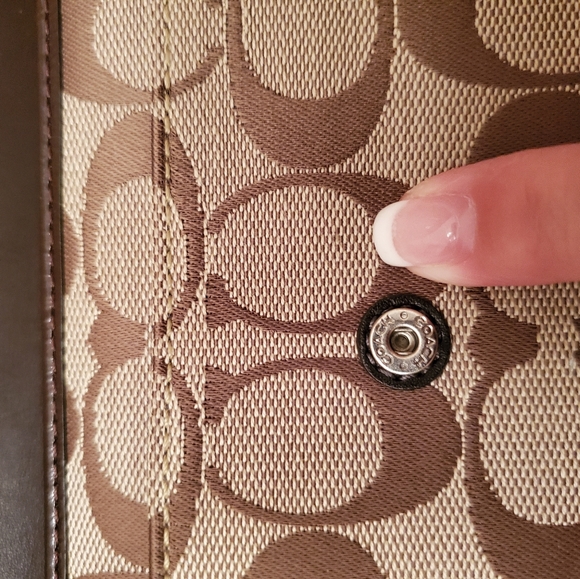 Coach Brown Sig C Wallet Jacquard/Patent Leath - Picture 2 of 8